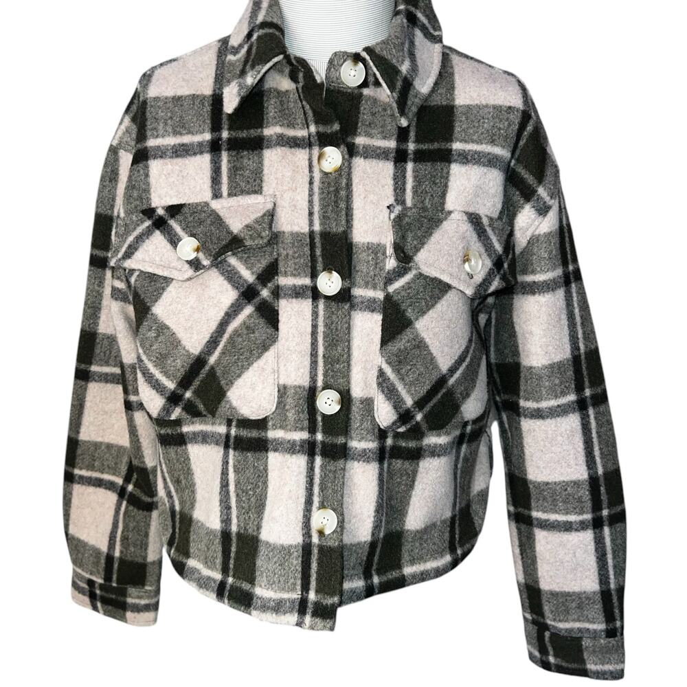 Blank NYC Green plaid fall  boxy crop Shacket button up women's size small
